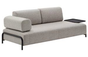 Šedobéžová látková třímístná pohovka Kave Home Compo s velkým stolkem 252 cm