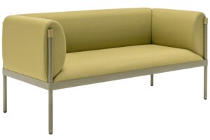 MDD Olivově zelená dvoumístná pohovka Stilt 163 cm